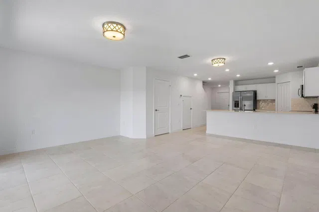 Residence photo 12