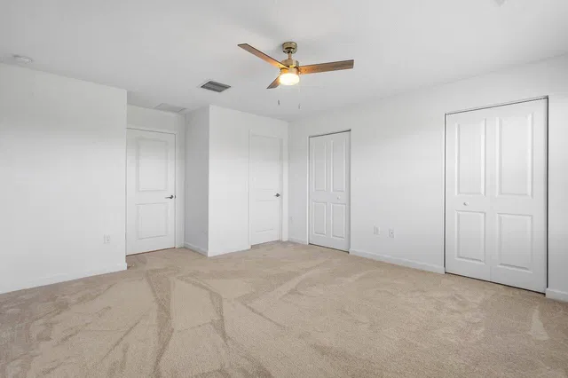 Residence photo 16