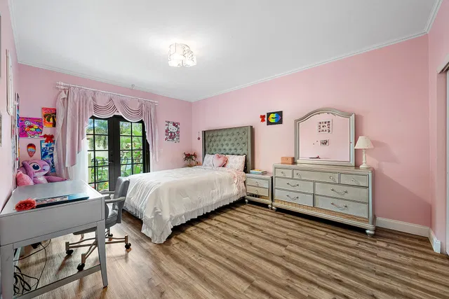 Residence photo 27