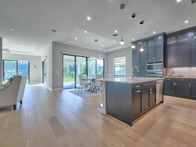 West Palm Beach Residence photo 7
