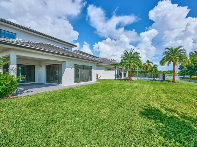 West Palm Beach Residence photo 26