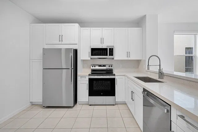 Residence photo 6