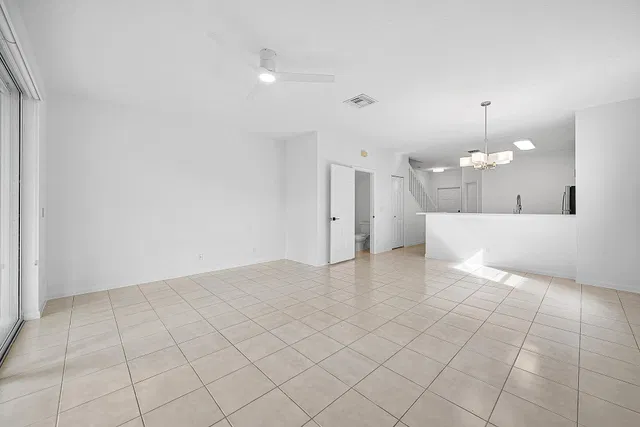 Residence photo 11