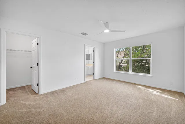 Residence photo 22