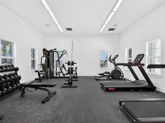Unit 12 photo 11