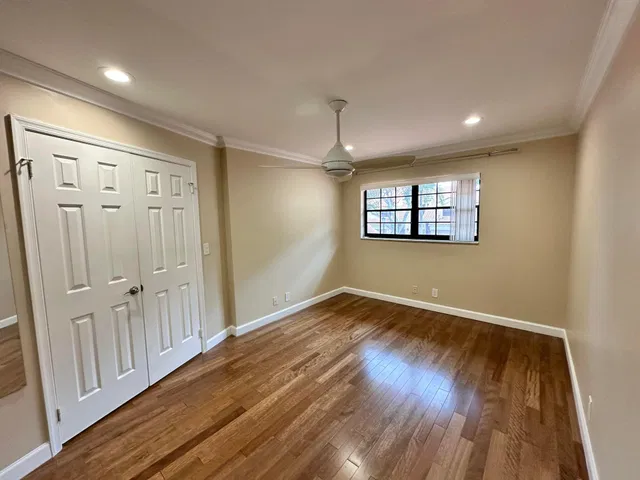 Residence photo 4