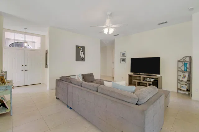 Residence photo 9