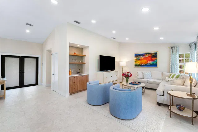 Residence photo 5