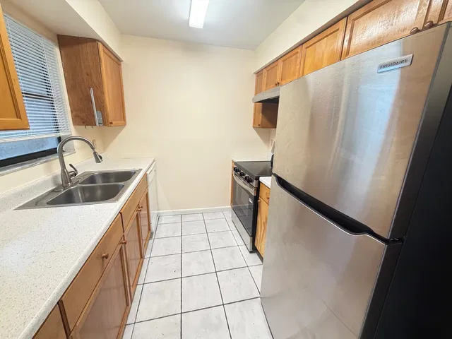  Residence photo 6