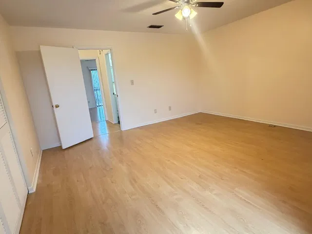  Residence photo 16