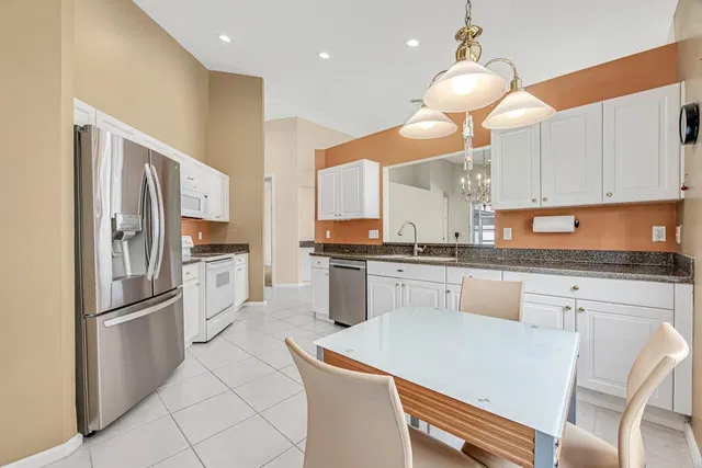  Residence photo 10