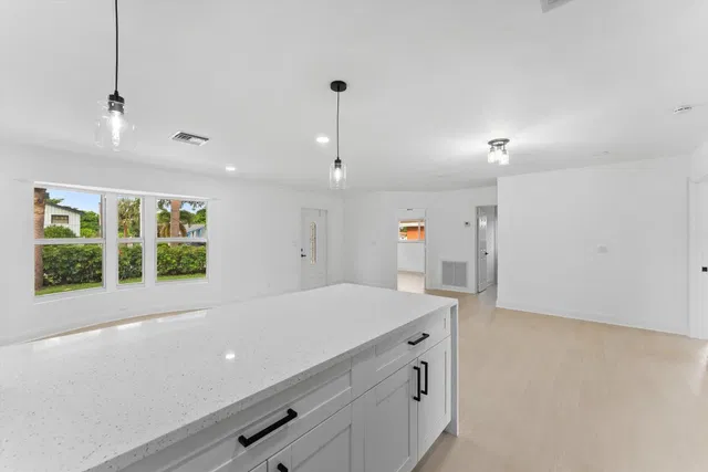 West Palm Beach Residence photo 13