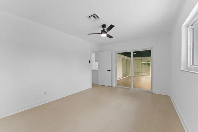 West Palm Beach Residence photo 15