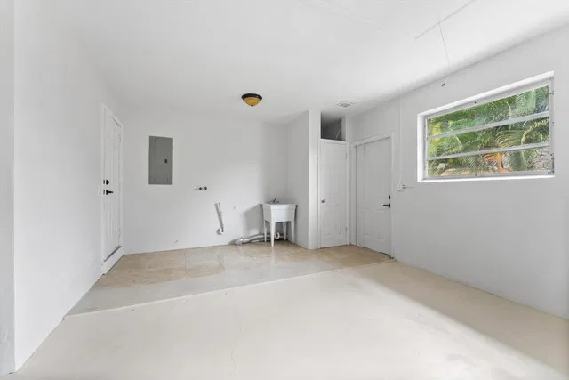 West Palm Beach Residence photo 25