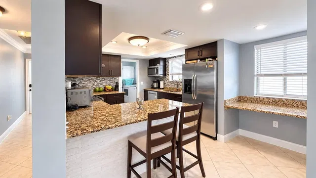 Residence photo 5