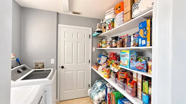 Residence photo 19