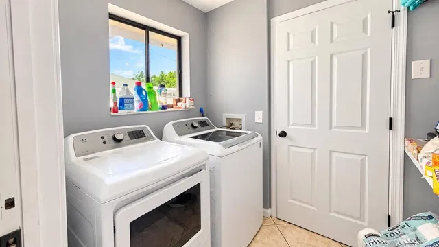 Residence photo 20