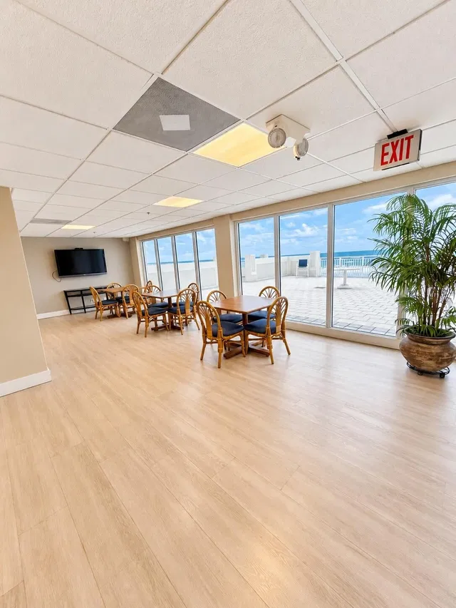 Unit 104 photo 15