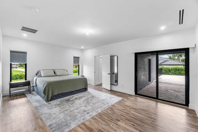  Residence photo 16