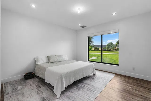 Residence photo 22