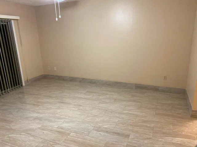  Residence photo 15