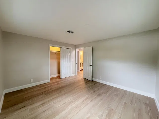 Residence photo 4
