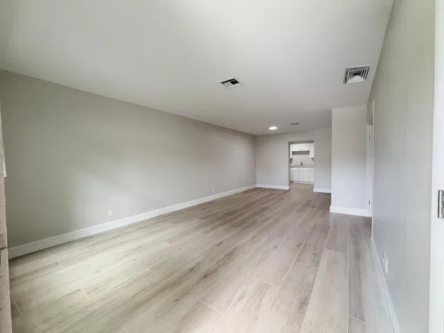 Residence photo 10