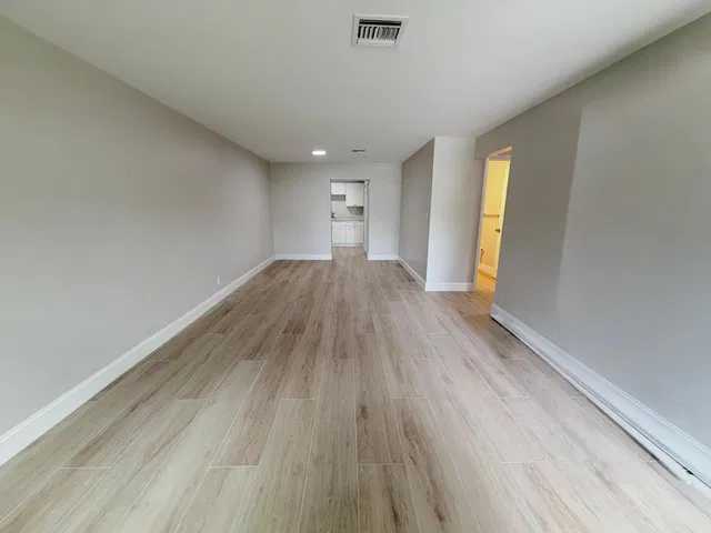 Residence photo 11
