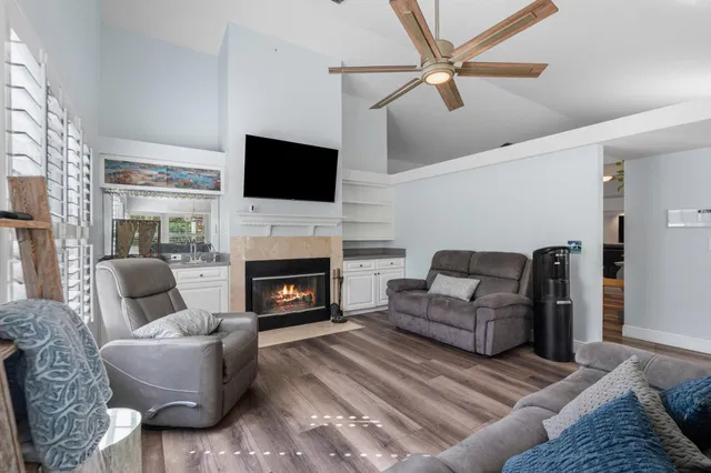  Residence photo 18