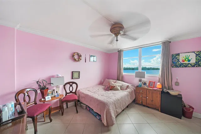 Unit 207 photo 11