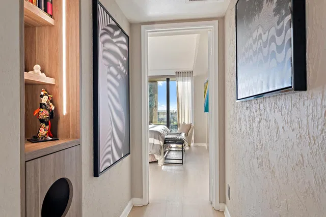 Consulate Place Unit 1205 photo 28