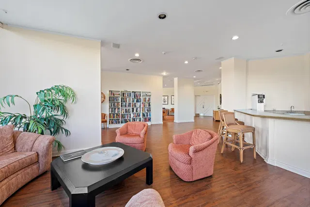 Consulate Place Unit 1205 photo 44
