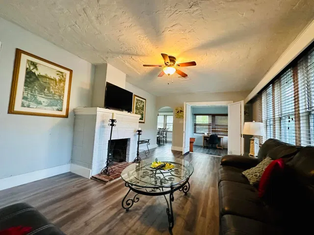  Residence photo 23