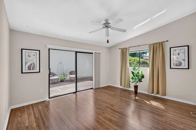 Residence photo 9