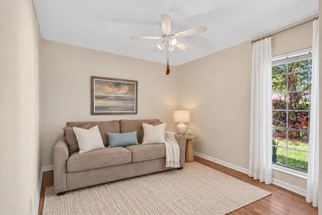 Residence photo 13