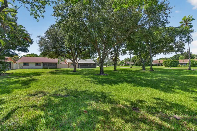 Residence photo 20
