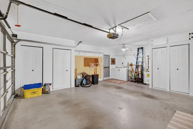 Residence photo 22