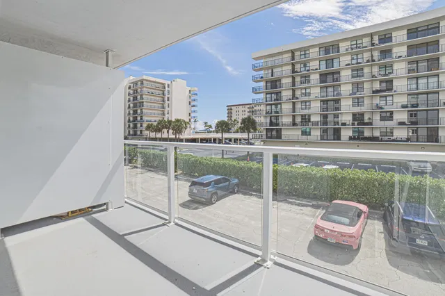 The Patrician of Palm Beach Unit 121 photo 21