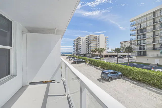 The Patrician of Palm Beach Unit 121 photo 22