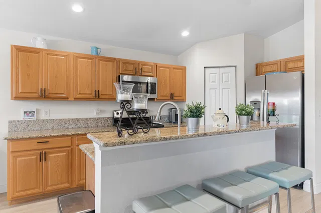  Residence photo 4