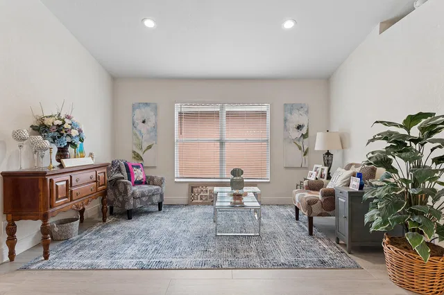  Residence photo 13
