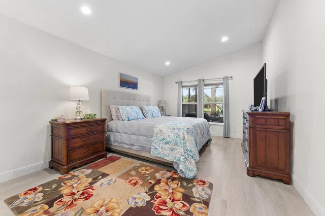  Residence photo 14