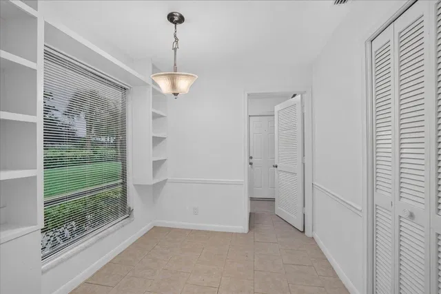 Eastpointe Country Club Residence photo 11