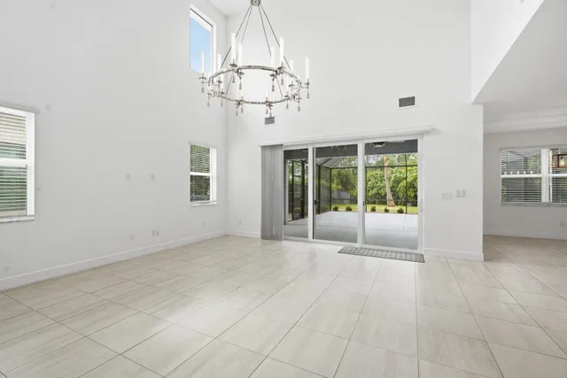 Residence photo 8