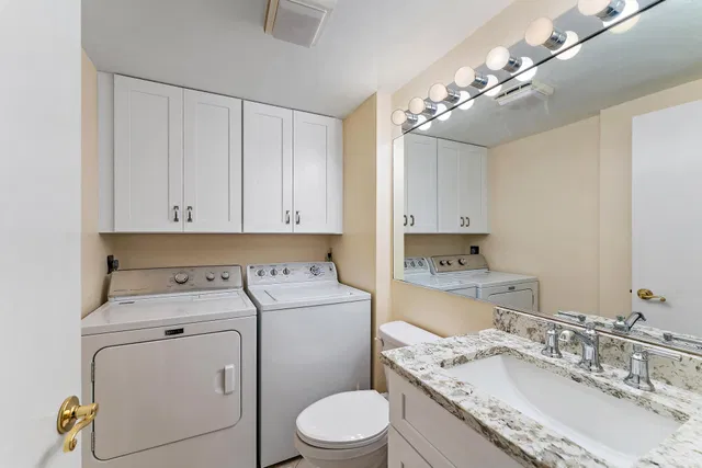 Unit 2610 photo 20
