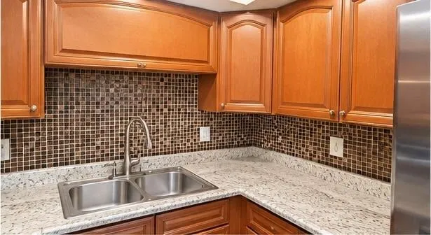 Unit 207 photo 6