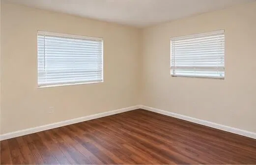 Unit 207 photo 7