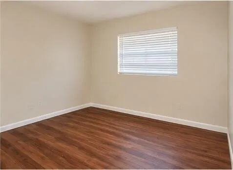Unit 207 photo 9