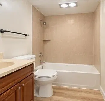 Unit 207 photo 13