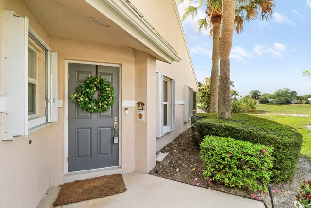 Monarch Country Club Residence photo 50